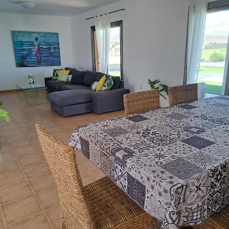 Yeromi Villa La Guirra